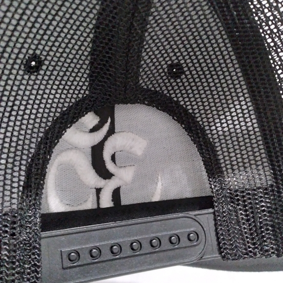 Om Aum Ohm Yoga Namaste Symbol 3D Embroidered Polka Dot Mesh Trucker Hat - Picture 7 of 11